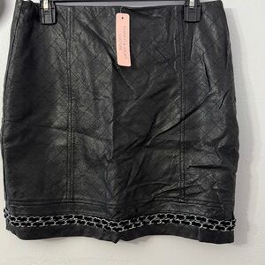 Romeo + Juliet couture faux leather skirt with tag